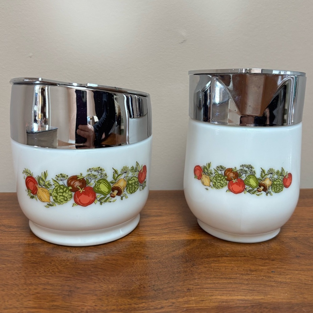Vintage Gemco “Spice of Life” Milk & Sugar Set.